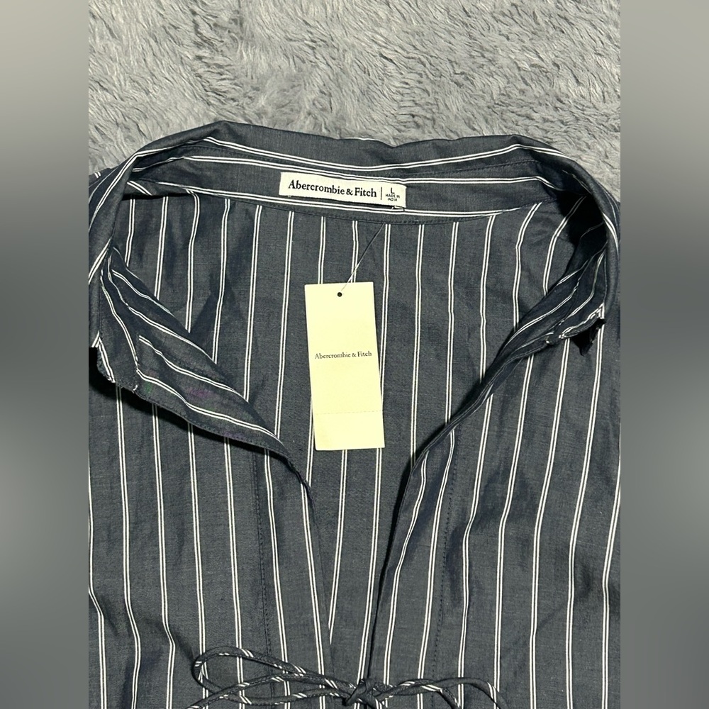 NWT Abercrombie & Fitch Poplin Tie Front Shirt Blouse - L - Picture 6 of 11
